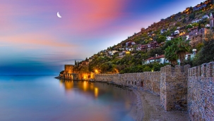 (ALKÜ) Turizm Fakültesi "Estetik Arkeoloji Fotoğrafçılığı ve Estetik Alanya" başlıklı etkinlik düzenlendi.