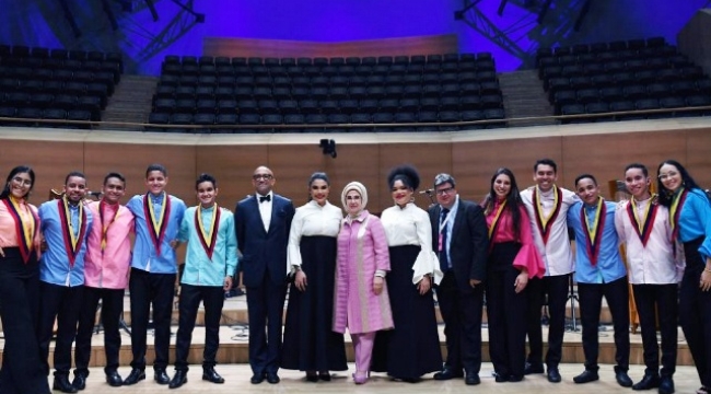 Cumhurbaşkanı Recep Tayyip Erdoğan'ın eşi Emine Erdoğan Başkent Kültür Yolu Festivaline katıldı
