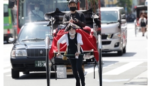 Japonya'nın geleneksel insanlı faytonu: Jinrikisha