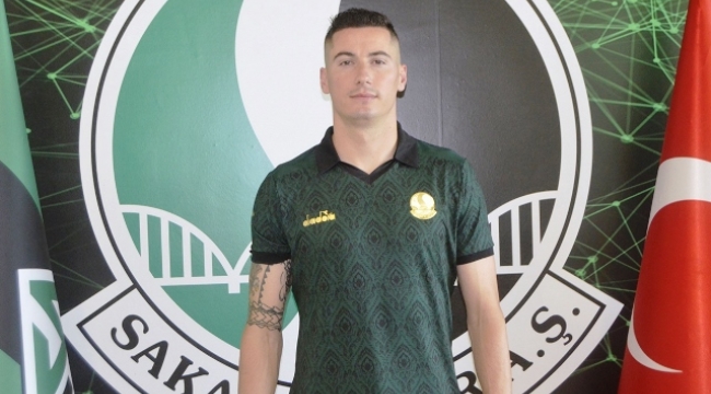 Sakaryaspor, Odise Roshi ile 2 yıllık sözleşme imzaladı