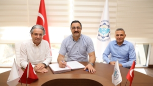 ALKÜ'DE TOPLU İŞ SÖZLEŞMESİ YENİLENDİ