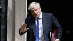 Boris Johnson parti liderliğinden istifa ediyor