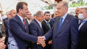 Cumhurbaşkanı Erdoğan ile İmamoğlu, Göksel Gümüşdağ'ın annesinin cenaze töreninde tokalaştı