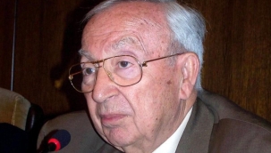 Eski Dışişleri Bakanı İlter Türkmen vefat etti