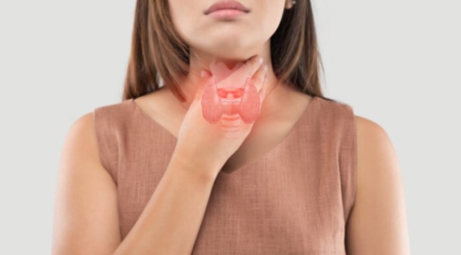 Kovid-19 belirtilerinin görülme sıklığı değişti: 'En sık görülen semptom boğaz ağrısı'