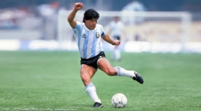 Maradona'nın görüntüleri uzaya yansıtılacak