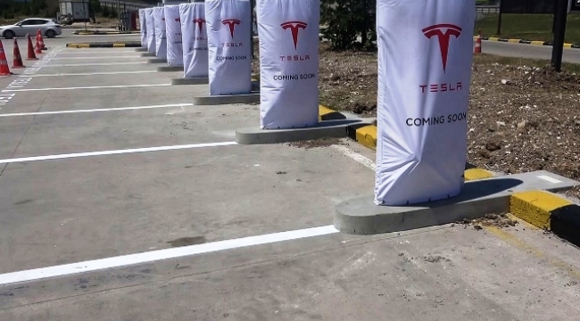 Tesla'nın Türkiye'deki ilk şarj istasyonunda kurulum tamamlandı