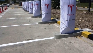 Tesla'nın Türkiye'deki ilk şarj istasyonunda kurulum tamamlandı