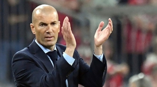 Zinedine Zidane, saç ektirmek için Türkiye'ye geldi