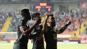 Alanyaspor'dan muhteşem geri dönüş: 3-3