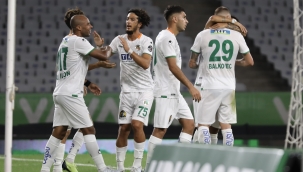 Alanyaspor lige 3 puanla başladı