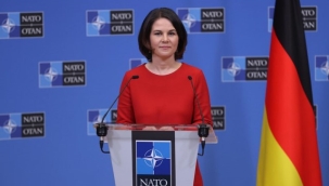 Alman Dışişleri Bakanı Baerbock'tan öneri: Rusya'ya vize kolaylığı sağlayan anlaşma askıya alınsın