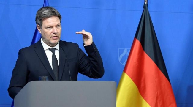 Almanya Ekonomi Bakanı Habeck: Kalan nükleer santrallerin ömrü uzatılmayacak