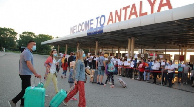 Antalya'ya havayoluyla gelen turist sayısı 7 milyona yaklaştı