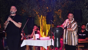 Balık Ayhan ile Hüsnü Şenlendirici Ayvalık'ta buluştu