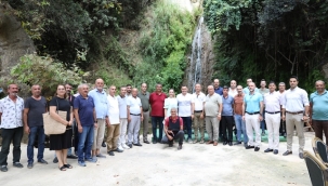 BAŞKAN YÜCEL MERKEZ MAHALLE MUHTARLARI İLE BULUŞTU