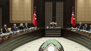 Cumhurbaşkanlığı Kabinesi'nde gündem sosyal konut ve kart borçları