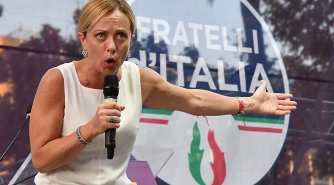 İtalya'da aşırı sağcı lider Meloni, kaçak göçü önlemek için denizden abluka önerdi