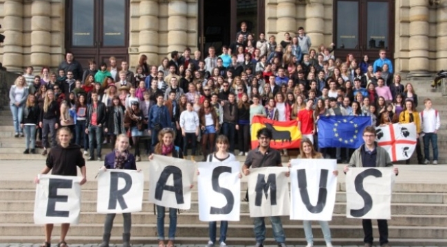 MEB uyardı: Erasmus'a giden öğrenciler iltica ediyor