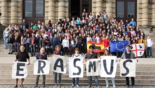 MEB uyardı: Erasmus'a giden öğrenciler iltica ediyor