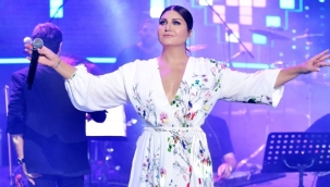 Sibel Can Bodrum'u coşturdu