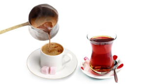 Sıcak çay ve kahve içmek, yemek borusu kanseri riskini yaklaşık üç kat arttırıyor