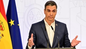 Tasarruf için 'Kravat takmıyorum, siz de takmayın' diyen İspanya Başbakanı'na sektörden tepki