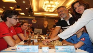 Türkiye İş Bankası Satranç Süper Ligi başladı