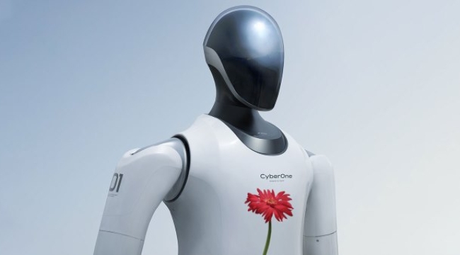 Xiaomi ilk insansı robotu CyberOne'ı tanıttı: 45 duyguyu anlayabiliyor