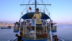 ALANYA BELEDİYESİ'NDEN ENGELLİ BİREYLER İÇİN YAT GEZİSİ