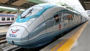 Bakan Karaismailoğlu: Hızlı trende günlük 31 bin 651 yolcu ile tüm zamanların rekorunu kırdık