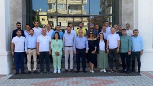 Erdem, parti ziyaretlerini sürdürdü