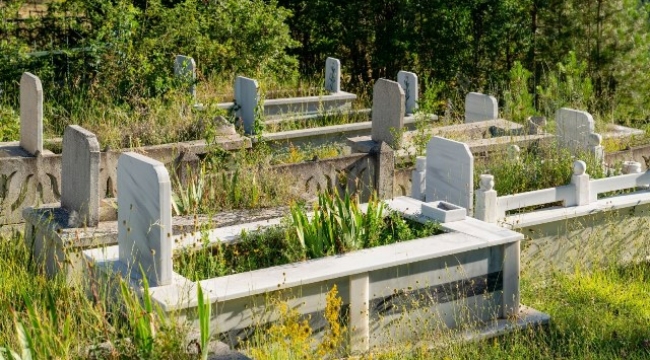 Mezar maliyetleri arttı: En düşük mezar taşı 500, takım mezarlar 7 bin ile 80 bin lira arası