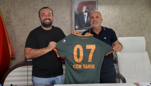 Ottoman İnşaat sahibi Yanık'tan Alanyaspor'a destek