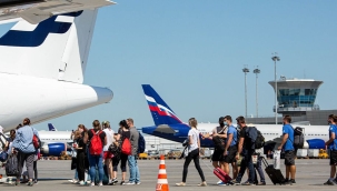 Rusya'dan büyük kaçış! Uçak bileti alanın da otomobiliyle yola çıkanın da hedefi Antalya oldu