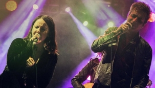 Teoman'dan Şebnem Ferah açıklaması: Arada konuşuyoruz, yaşlanınca evlenir birbirimize bakarız diye