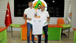 TFF Yönetim Kurulu Üyesi Üçdan'dan Alanyaspor'a ziyaret