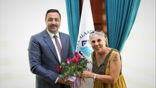 60+ TAZELENME ÜNİVERSİTESİNDE İLK DERS HEYECANI