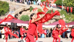 ALANYA'DA CUMHURİYETİN 99. YILI COŞKUYLA KUTLANIYOR