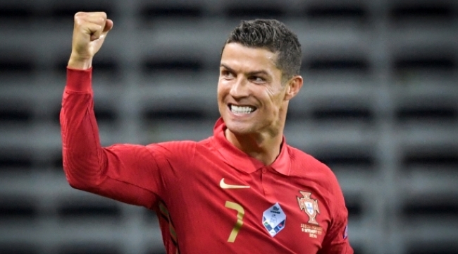 Cristiano Ronaldo, kulüp kariyerinde 700. golünü attı