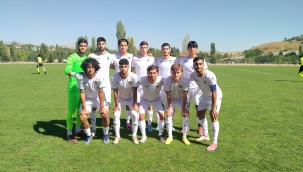 Gençler puanla başladı: 1-1