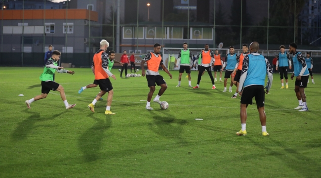 Alanyaspor'da izin bitti