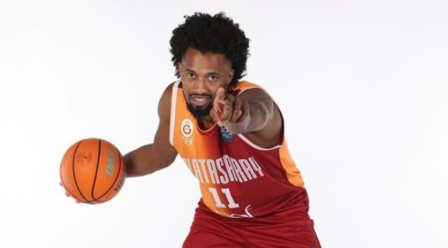 Braian Angola, Pınar Karşıyaka'da