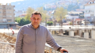 CUMA PAZARINDA ÇALIŞMALAR TÜM HIZIYLA SÜRÜYOR BAŞKAN YÜCEL ÇALIŞMALARI YERİNDE İNCELEDİ