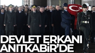 Devlet Erkanı Anıtkabir'de