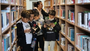 HACIKURA KÜTÜPHANESİ'NDEN DÜNYA ÇOCUK KİTAPLARI HAFTASI ETKİNLİĞİ