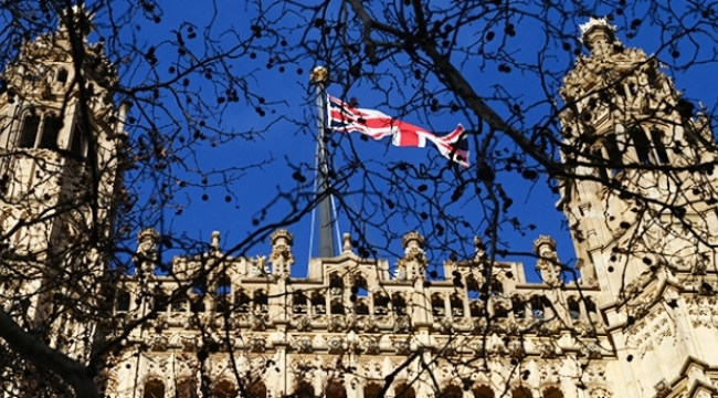 İngiltere'den 24 İranlı yetkiliye yaptırım