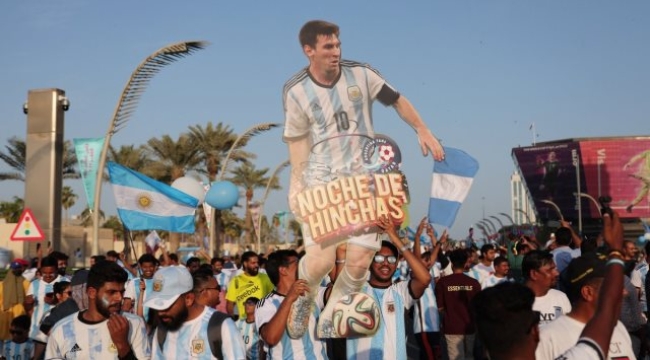 36 yıl sonra kupa yeniden Arjantin'e geldi: Milli takımlarını bekleyen milyonlar sokağa çıktı