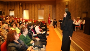 Aktif yaşlılardan yeni tiyatro gösterisi