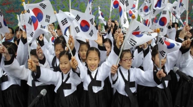 Güney Koreliler parlamento kararıyla bir-iki yaş gençleşiyor